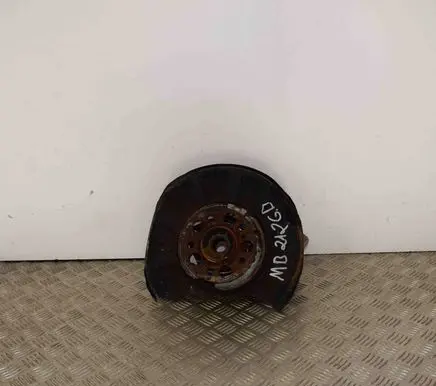 Rear wheel hub