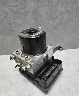 BMW 1 E81 E87 ABS Pump 6787837 000404014F2 10096008413