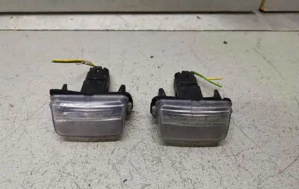 Citroen C3 Number plate light