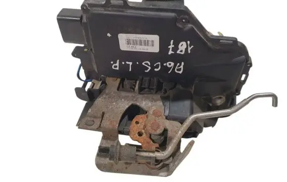 Audi A6 S6 C5 4B Front door lock 4Q1837015 PA66304GF
