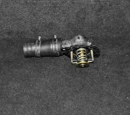 Volkswagen Transporter - Caravelle T5 Thermostat 070121114