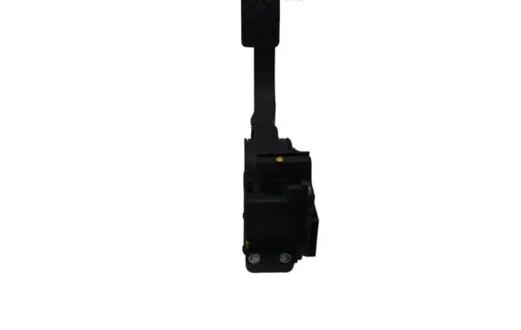 Accelerator throttle pedal