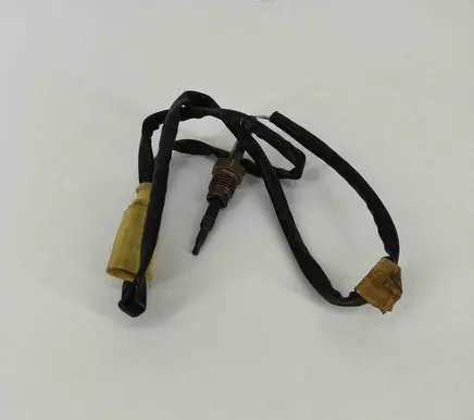 Audi A5 Oil temperature sensor 8W0906088F