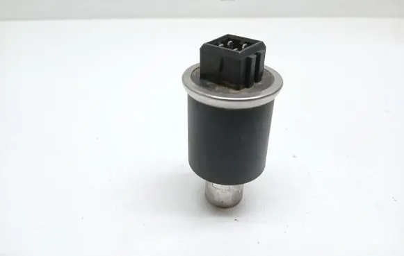 Air conditioning (A/C) pressure sensor