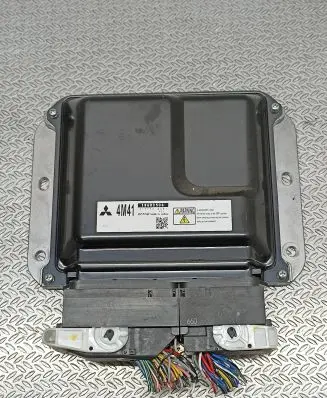 Mitsubishi Pajero Engine control unit/module 1860C506 2757006081