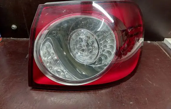 Volkswagen Golf Plus Rear/tail lights 5M0945096K