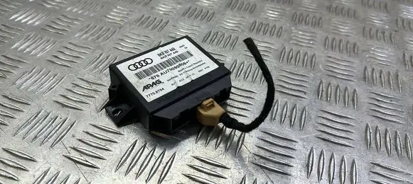 Audi Q7 4L Parking PDC control unit/module 8K0907440