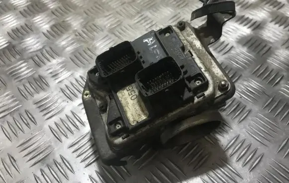 Alfa Romeo 156 Engine control unit/module 1037359282 0261204732