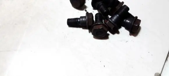 Toyota Corolla Verso E121 Nuts/bolts 