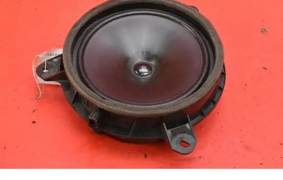 Toyota Yaris Subwoofer speaker 861600D450