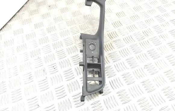 Other front door trim element