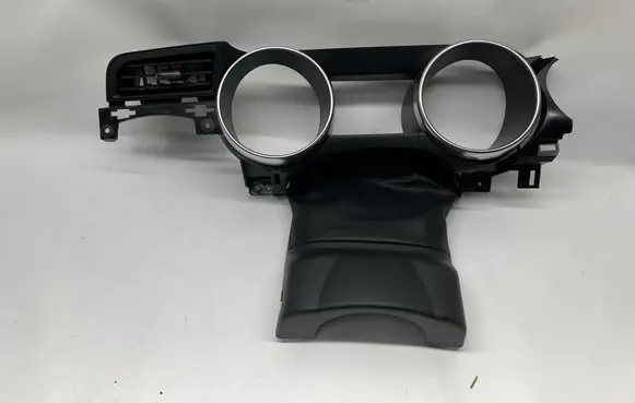 Ford Mustang VI Dashboard trim FR3B63044D70B