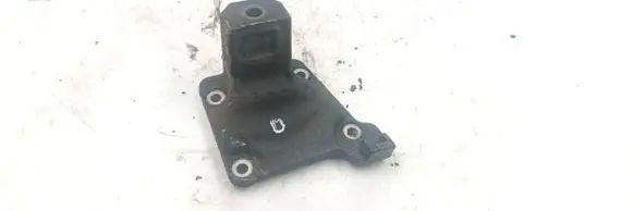 BMW 5 E39 Engine mounting bracket 675122601