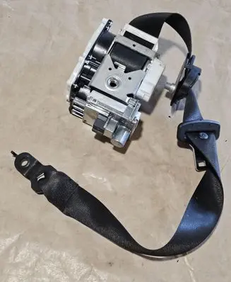Mercedes-Benz GL X164 Front seatbelt A2518605686 2518605686 A25186056869C94