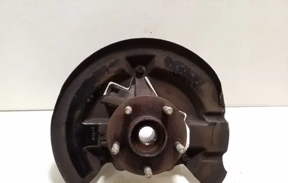 Front wheel hub