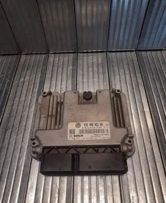 Volkswagen Cross Touran I Engine control unit/module 03G906021RN 0281014128