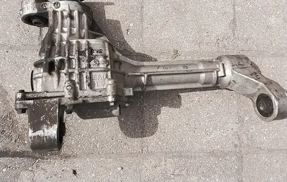 Nissan Navara Front differential EAO4