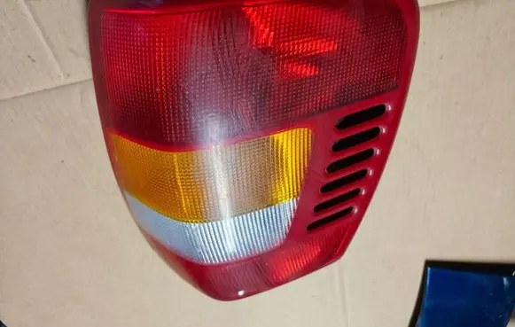 Jeep Grand Cherokee (WJ) Rear/tail lights