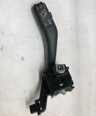 Volkswagen Golf V Indicator stalk ANP80H013F 36F0261A
