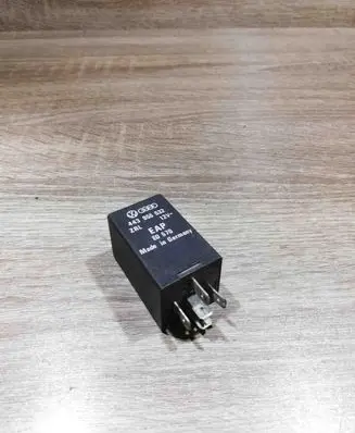 Audi 100 200 5000 C3 Other relay 443955532