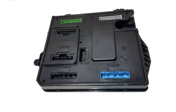 Renault Megane III Fuse module 284B13640R S180098201