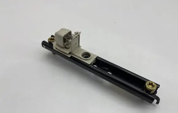 Jaguar XK8 - XKR Seat belt adjustment rail 32092200