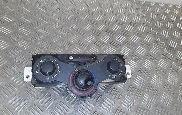 Renault Kangoo II Climate control unit 5F2140100