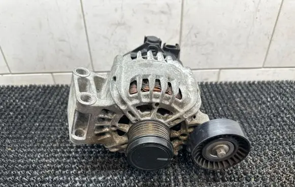 Volvo V60 Generator/alternator 31285435