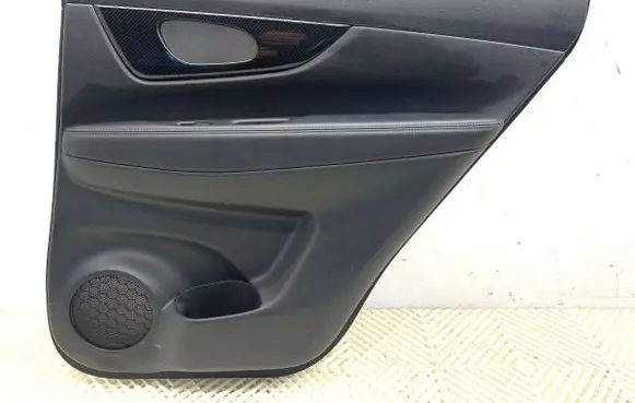 Nissan X-Trail T32 Coupe rear side trim panel 
