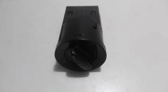 Skoda Octavia Mk2 (1Z) Light switch