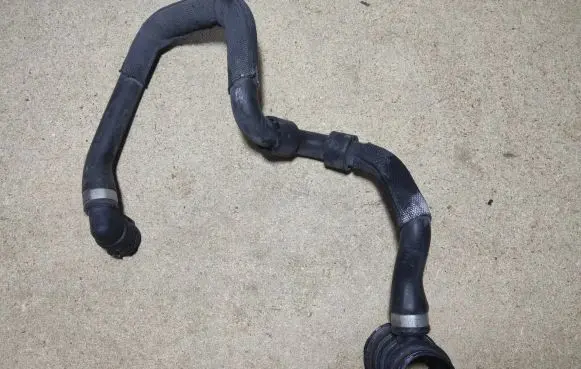 BMW 5 F10 F11 Engine coolant pipe/hose 77519427