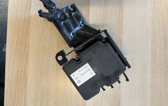 Audi A1 ABS Pump 6R0907379BA