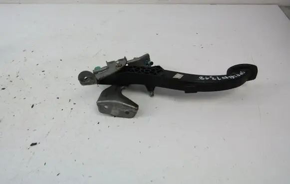 Renault Megane II Clutch pedal 