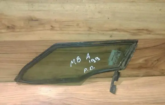 Mercedes-Benz A W168 Front door vent window glass four-door 
