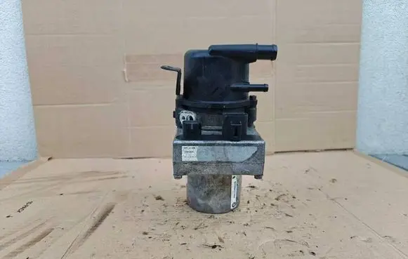 Jeep Cherokee Power steering pump P05154662AB