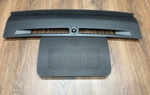 Land Rover Discovery 5 Dash center speaker trim cover JY3204454A 107796957C