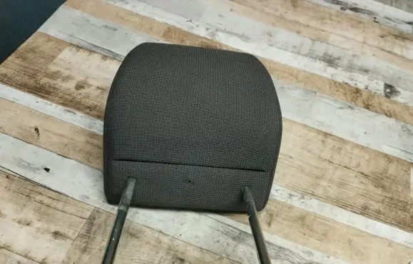 Ford C-MAX I Front seat headrest 