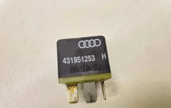 Audi A6 S6 C5 4B Other relay 431951253