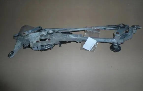 Front wiper linkage