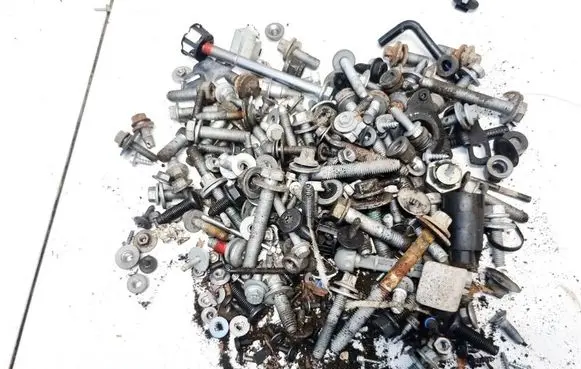 Renault Zoe Nuts/bolts 
