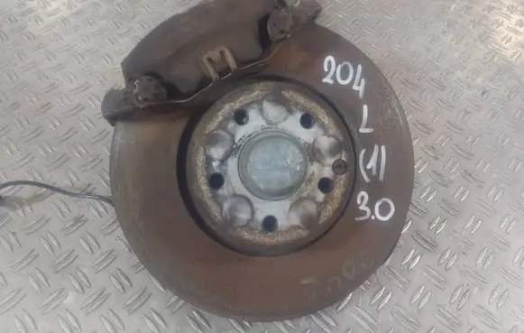 Mercedes-Benz C W204 Front wheel hub spindle knuckle
