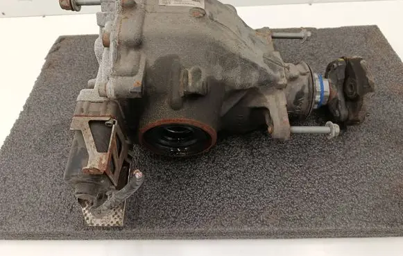 BMW 4 G22 G23 G24 G26 Rear differential 8686990 2005140496 868699007