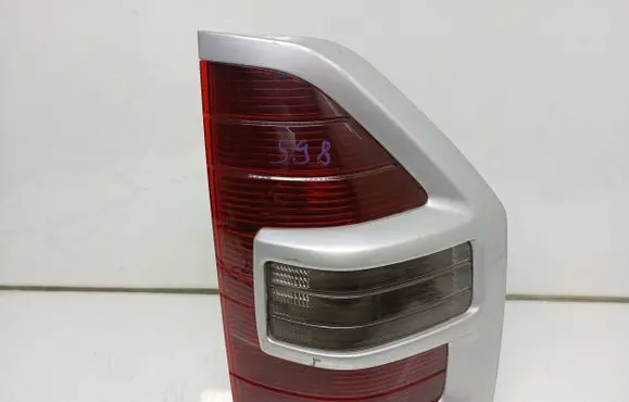 Mitsubishi Pajero Rear/tail lights