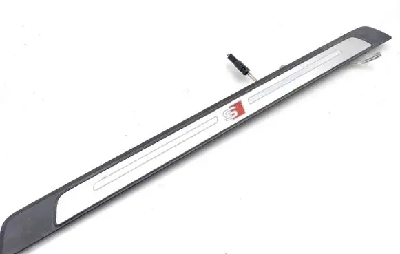 Audi A5 Front sill trim cover 8W0947417A
