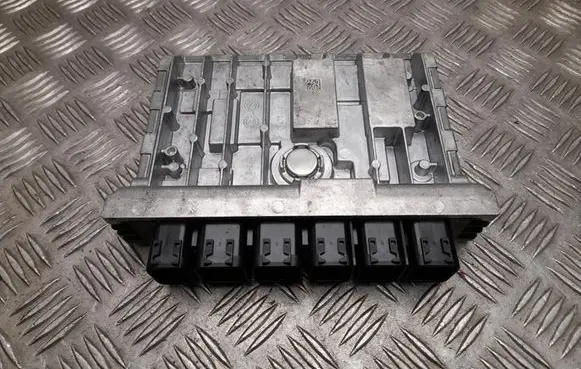 BMW 5 G60 Engine control unit/module 5A71304