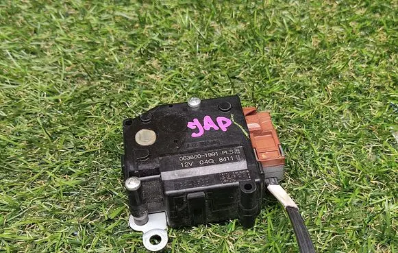 Lexus GS 250 350 300H 450H Air flap motor/actuator 0638001991