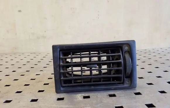 Volkswagen Transporter - Caravelle T4 Dash center air vent grill 7D1819703 7D1819709A