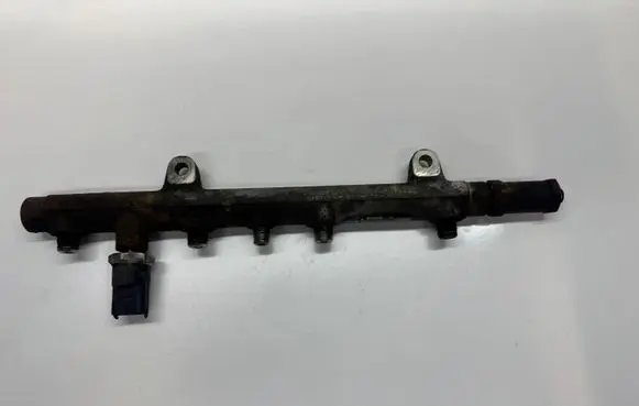 Fuel main line pipe