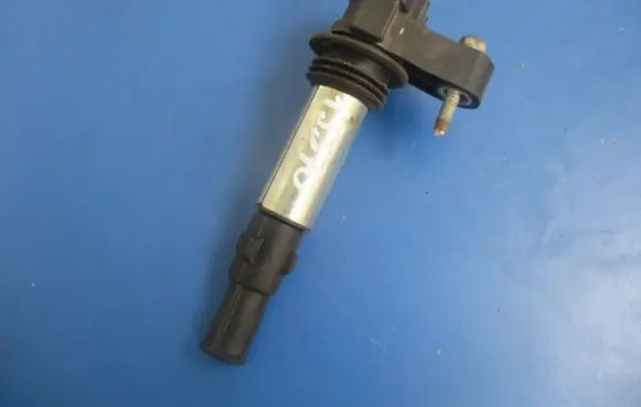 Cadillac SRX High voltage ignition coil 12583514