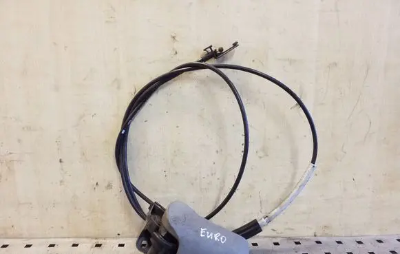 Engine bonnet (hood) release handle